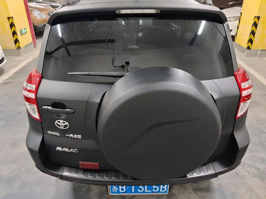 Toyota RAV4 2011 2.0L AT