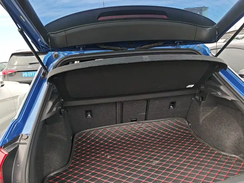 Volkswagen T-Roc — миниатюра 19