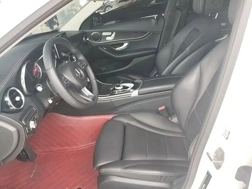 Mercedes-Benz C-Class — миниатюра 15