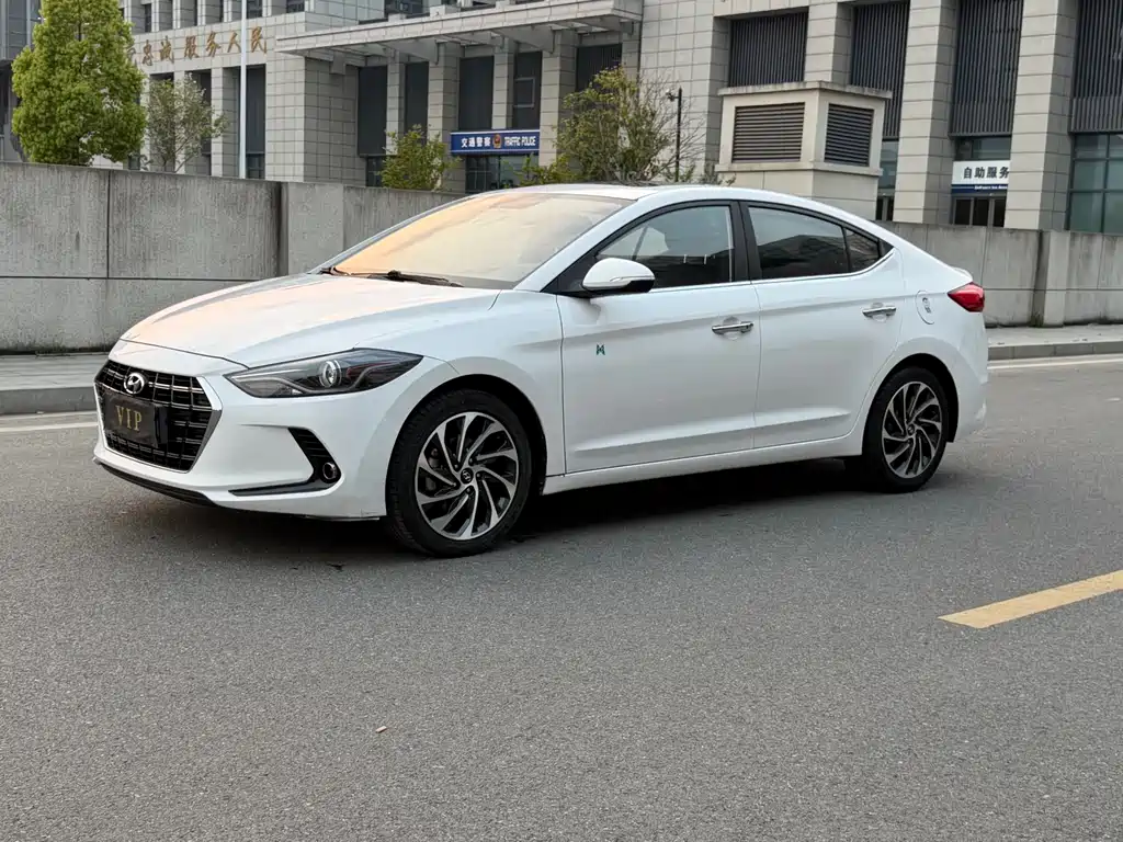 Hyundai Elantra 2020
