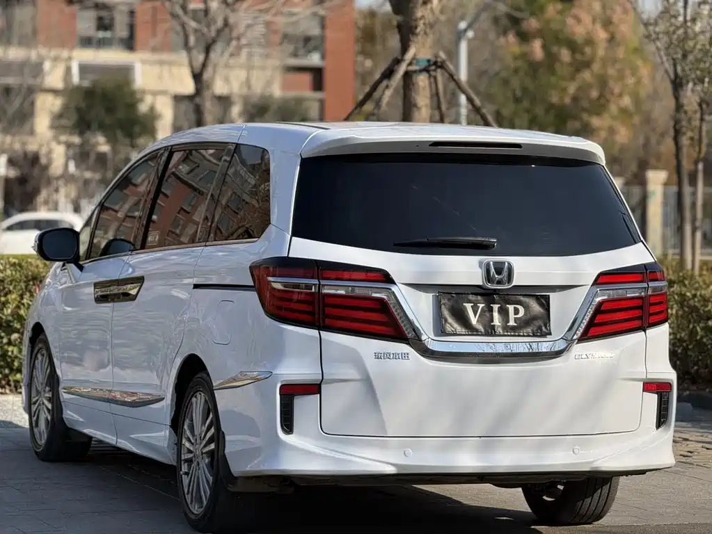 Honda Elysion — миниатюра 4