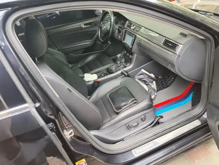 Volkswagen Passat — миниатюра 8