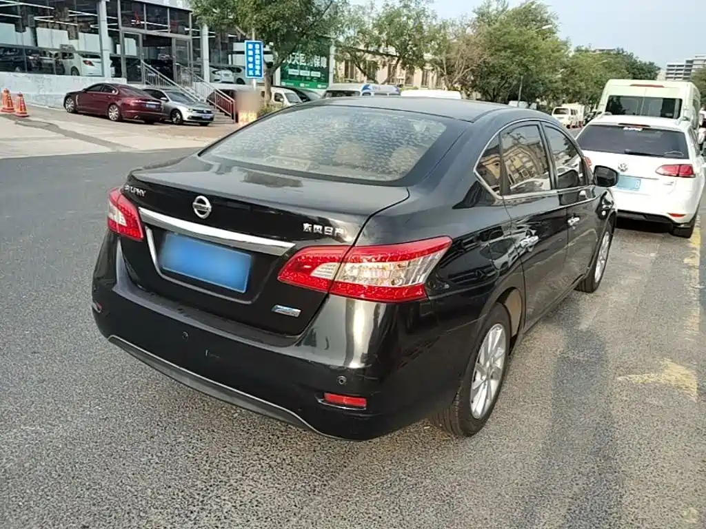 Nissan Sylphy — миниатюра 7