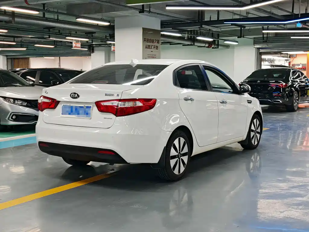 Kia K2 — миниатюра 13