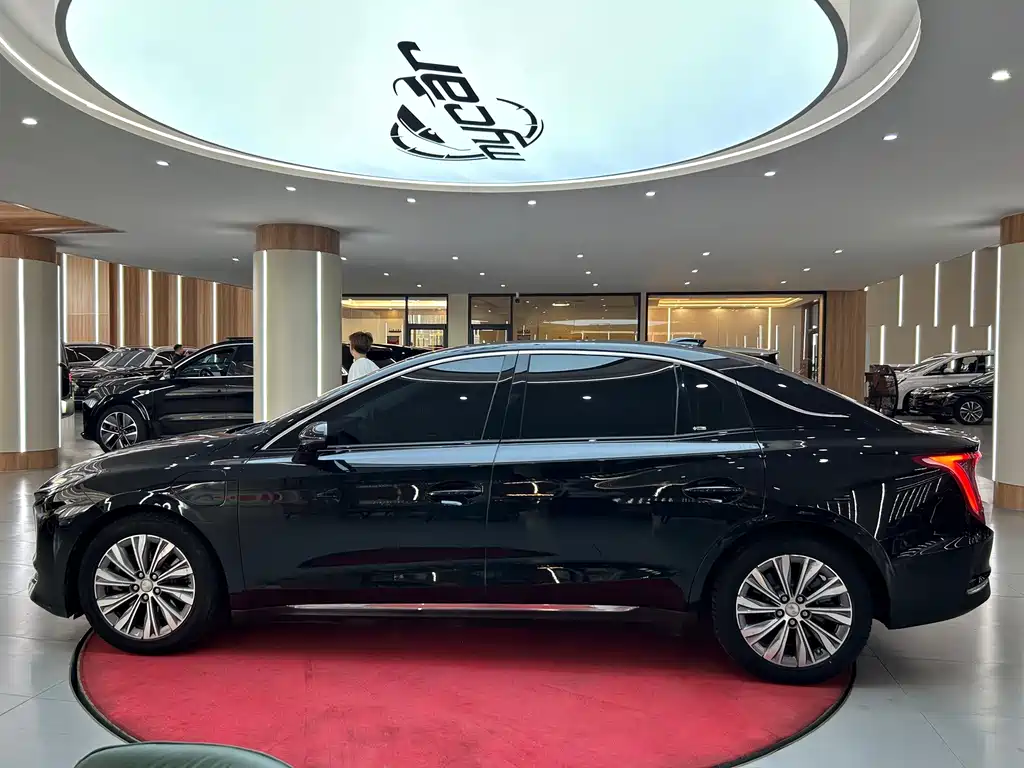 Hongqi Hongqi E-QM5 — миниатюра 8