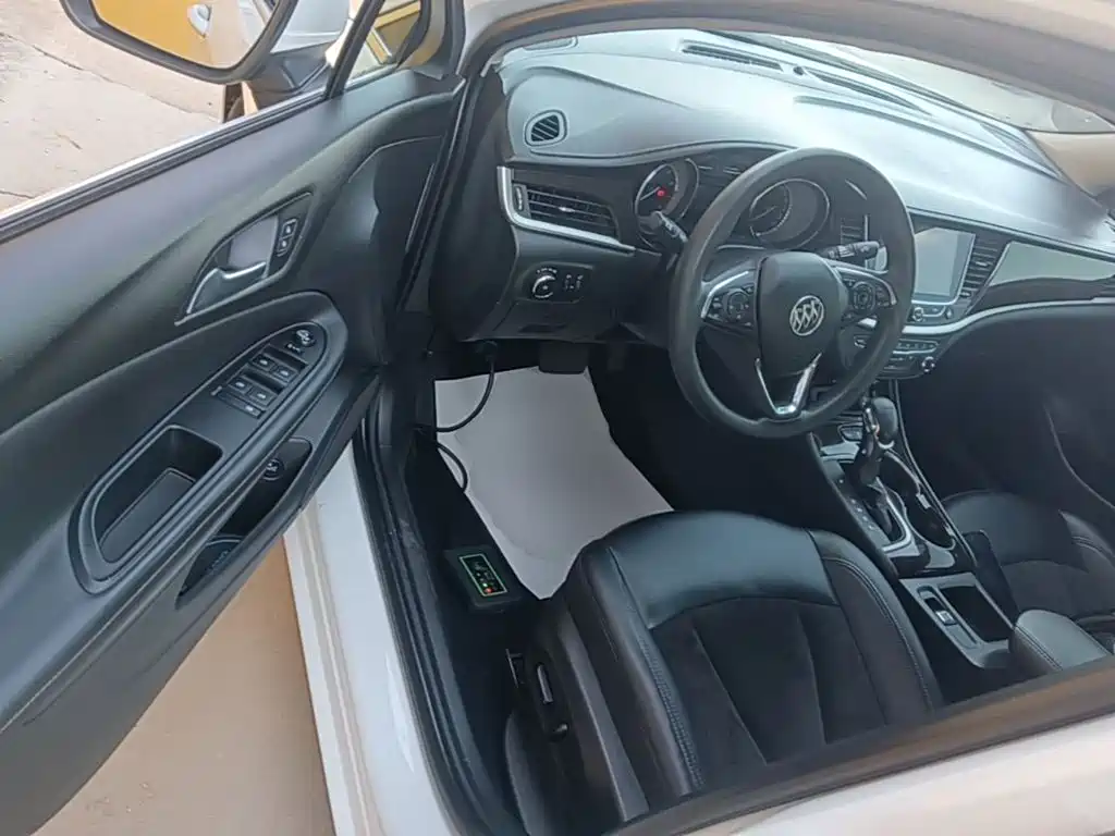 Buick Verano — миниатюра 16