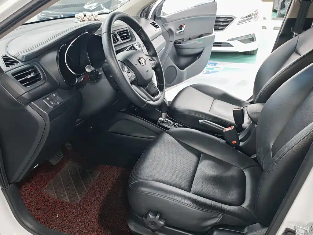 Kia K2 — миниатюра 8
