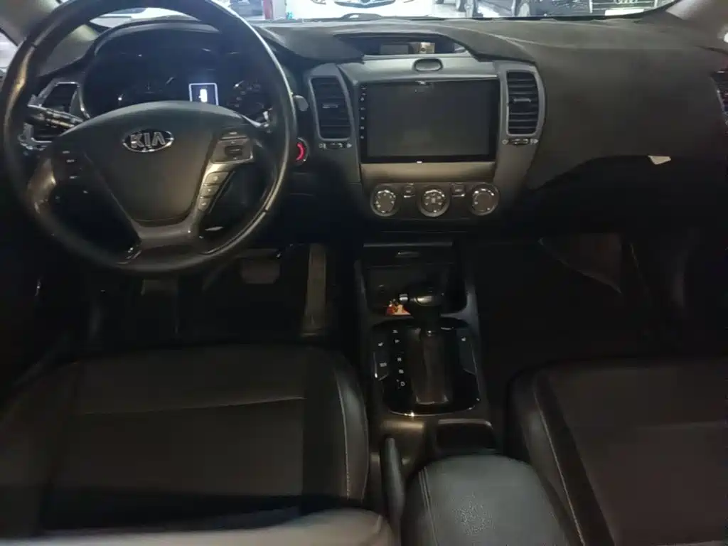 Kia K3 — миниатюра 10