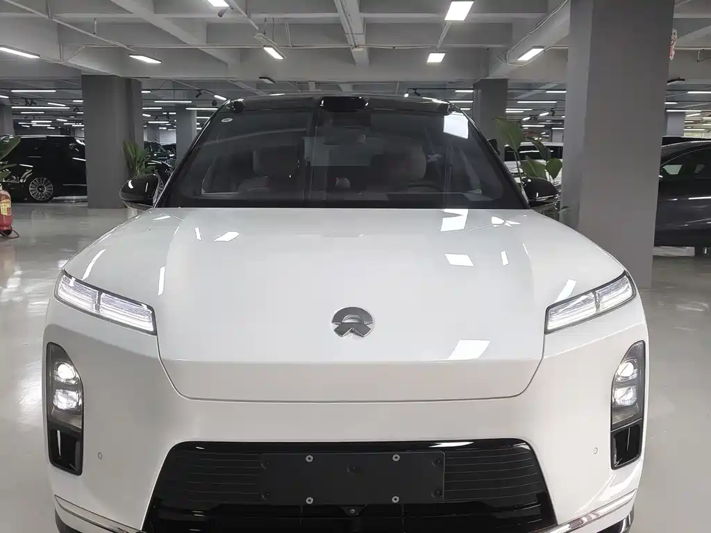 NIO ES8 2026 мест Executive Luxury