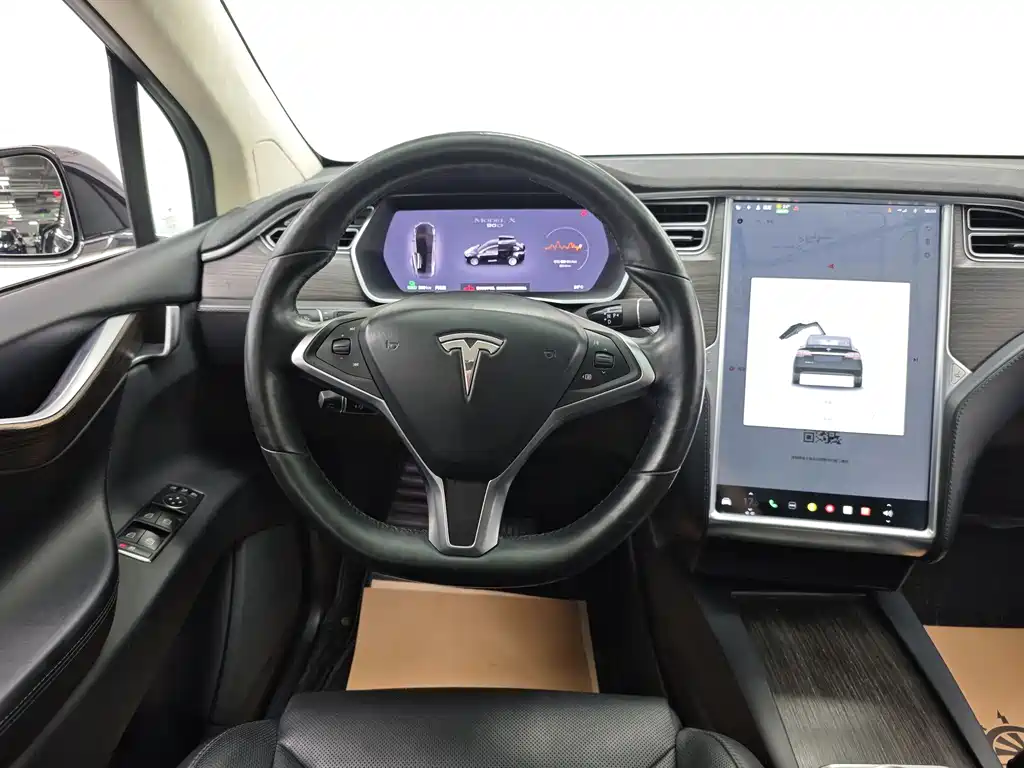 Tesla Model X — фотографии объявления, Фото 12