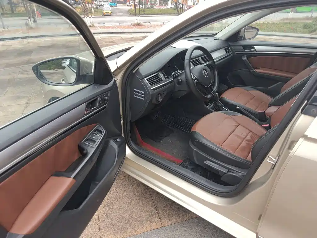 Volkswagen Bora — миниатюра 16