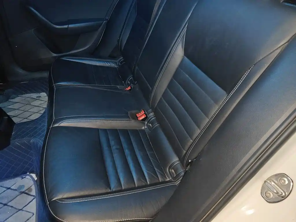 Skoda Octavia — миниатюра 18