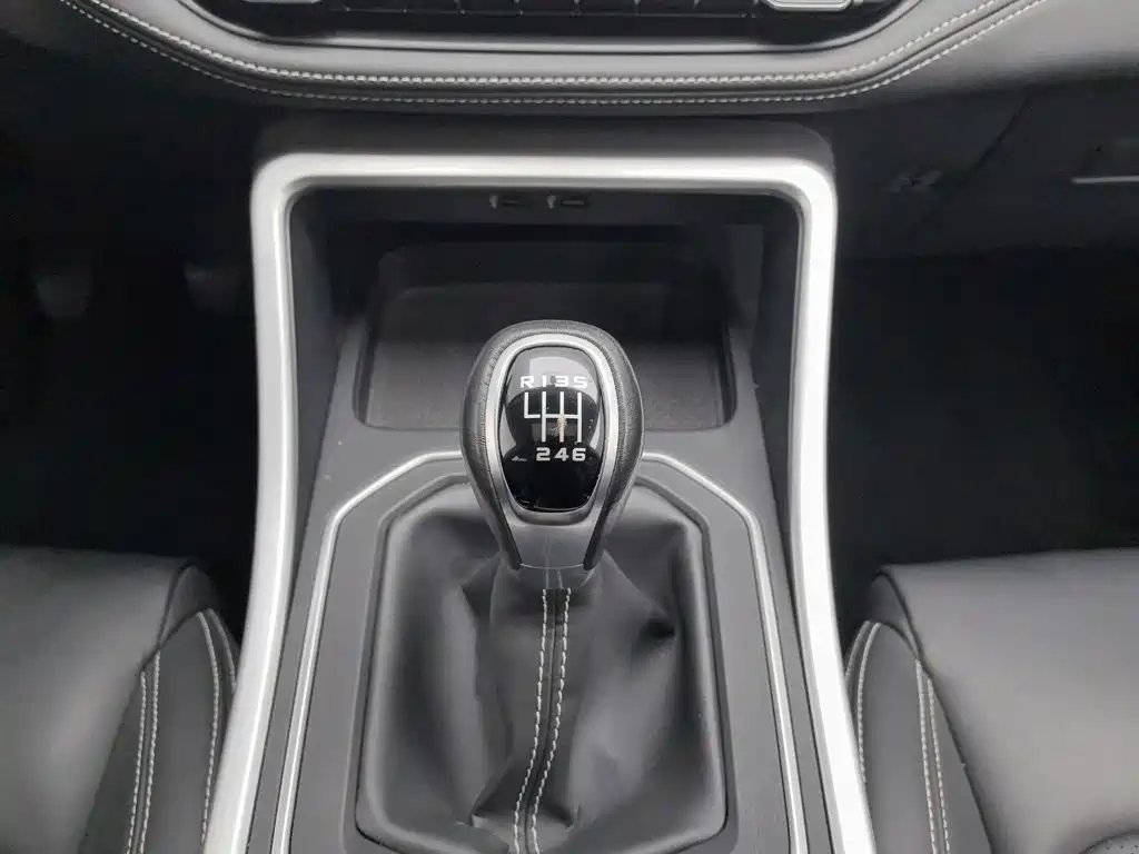 Geely Vision X6 — миниатюра 13