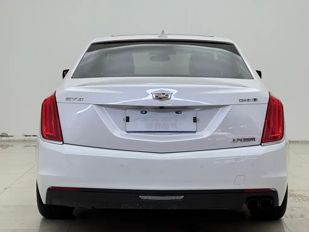 CADILLAC CT6