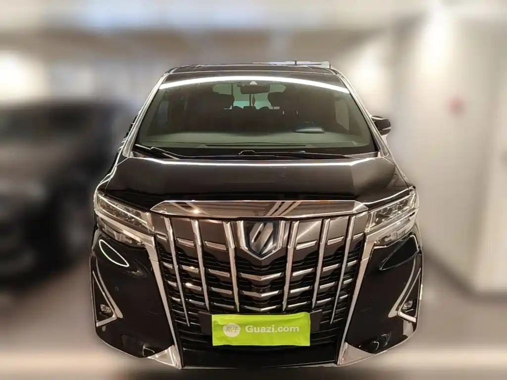 Toyota Alphard — миниатюра 5