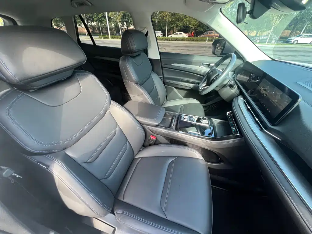 Ford Equator Sport — миниатюра 12