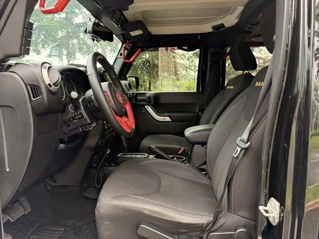 Jeep Wrangler — миниатюра 4