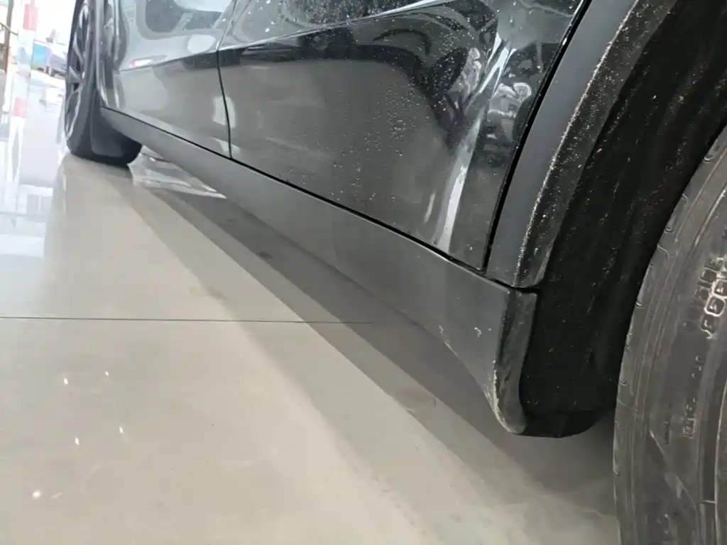 Tesla Model Y — миниатюра 22