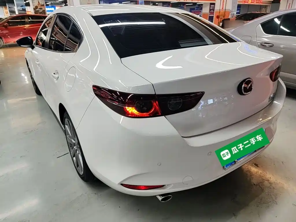 Mazda 3 Axela — миниатюра 5