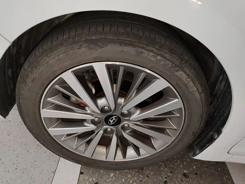 Hyundai Mistra — миниатюра 23