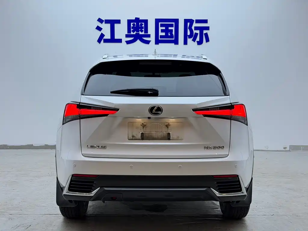 Lexus NX — миниатюра 20