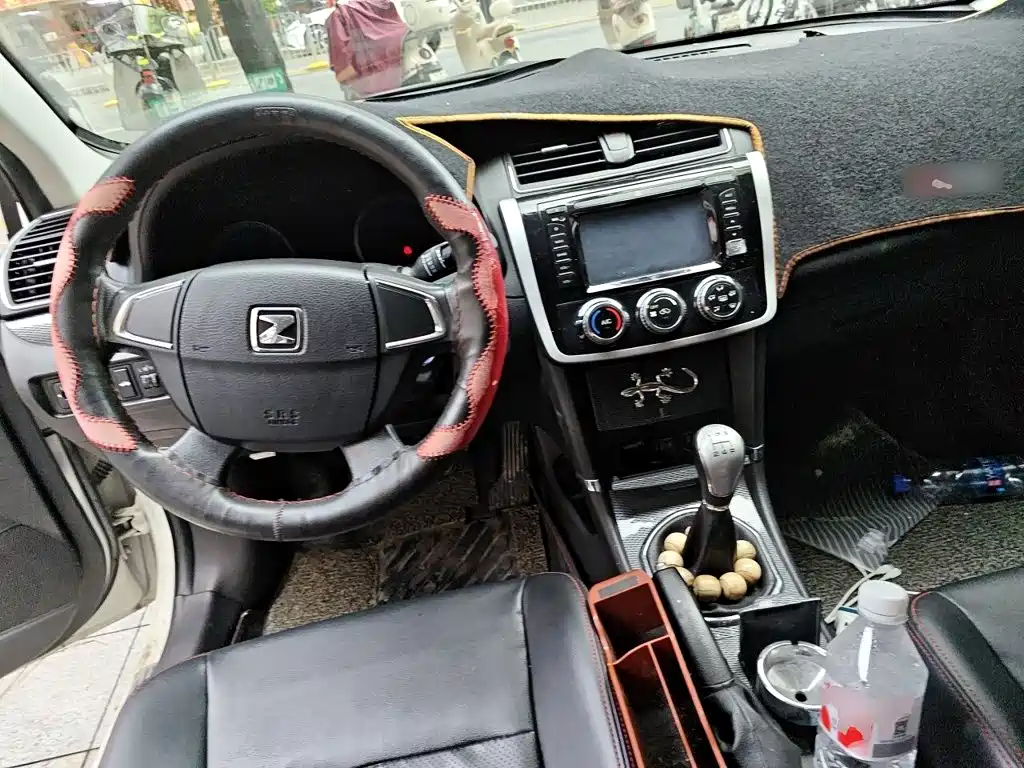 Zotye Zotye Z300 — миниатюра 10