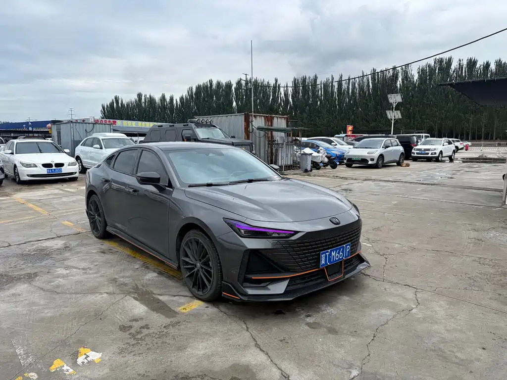 Changan UNI-V — миниатюра 3