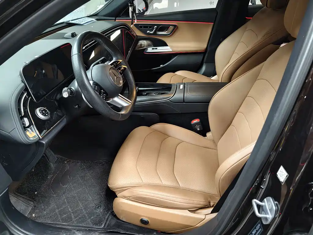 Mercedes-Benz E-Class — миниатюра 4