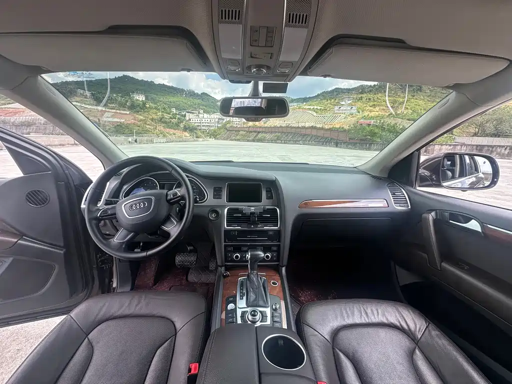 Audi Q7 — миниатюра 16