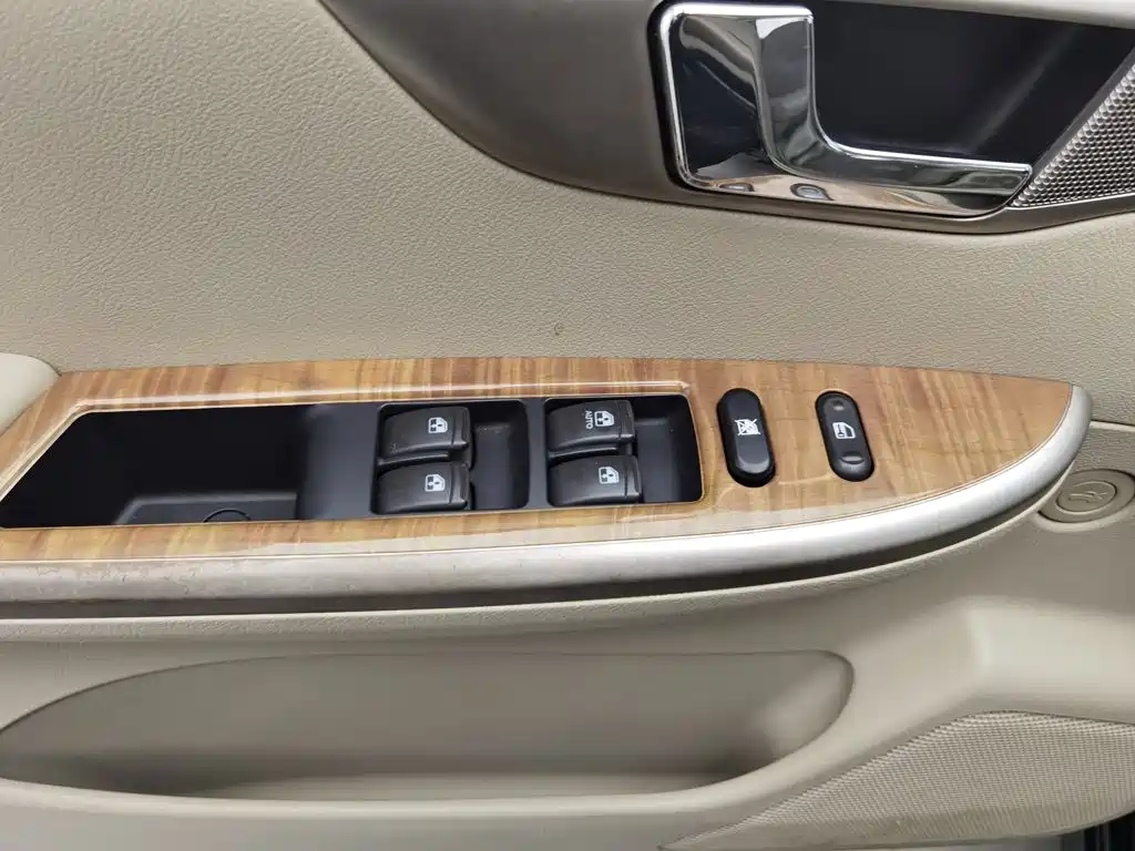 Buick Excelle — миниатюра 9