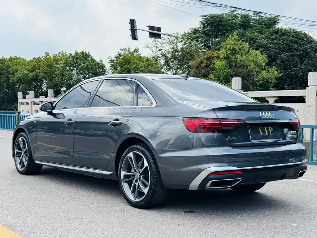 Audi A4L — миниатюра 4