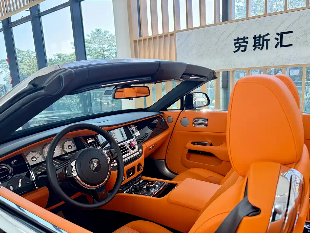 Rolls-Royce Dawn — миниатюра 5