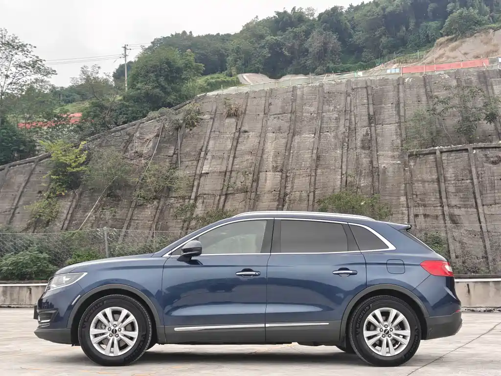Lincoln MKX — миниатюра 6