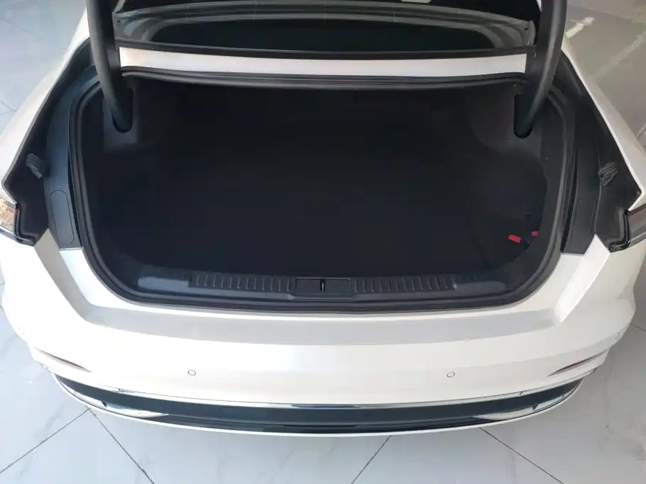 Lincoln Z — миниатюра 4