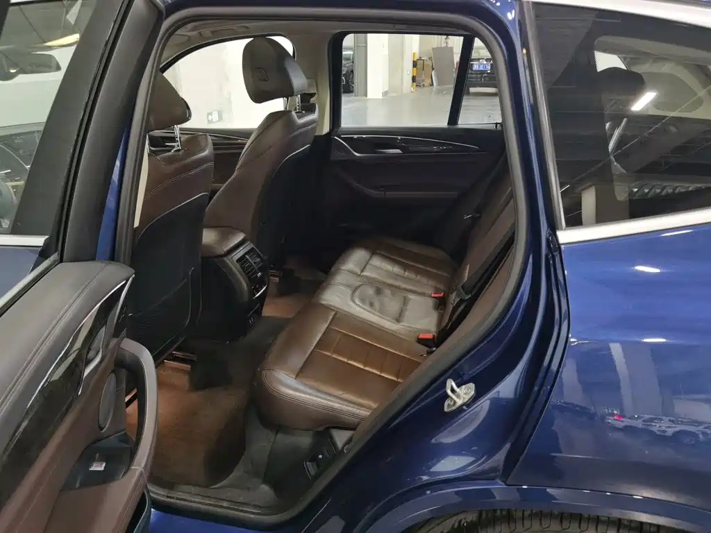 BMW X3 — миниатюра 15