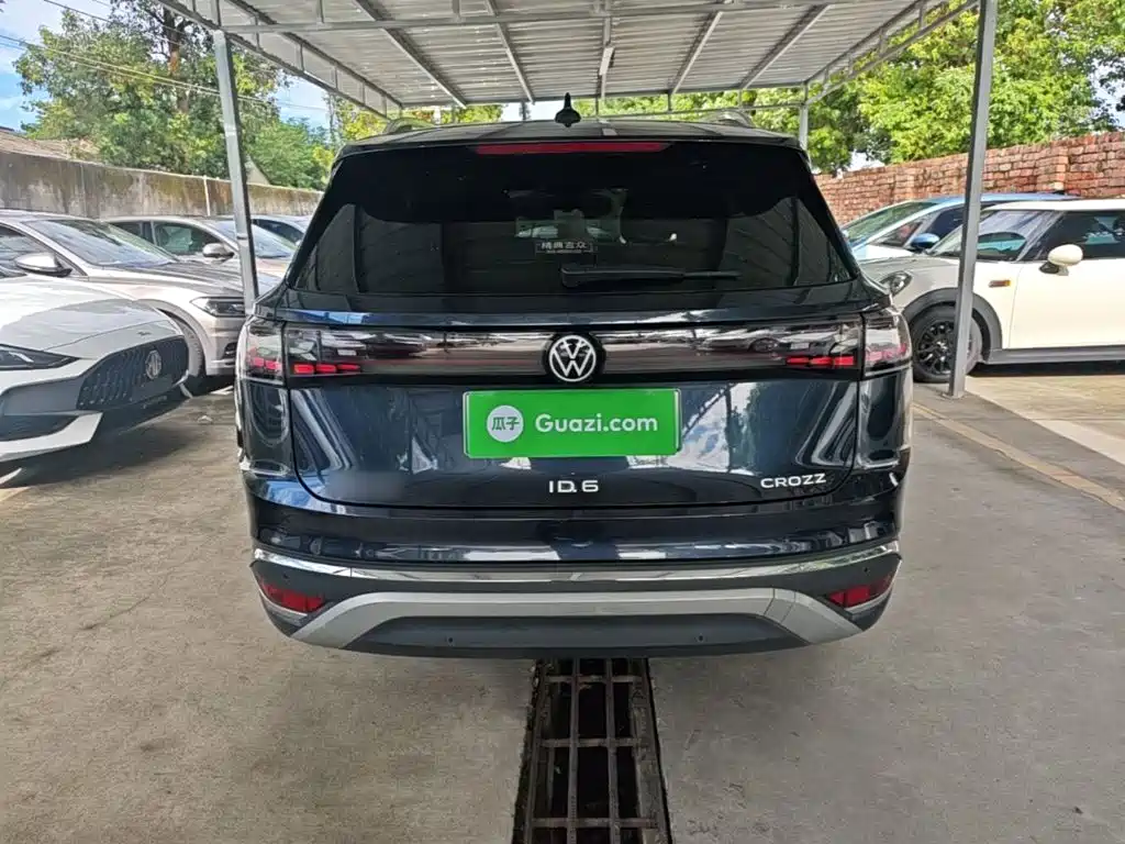 Volkswagen ID.6 Crozz — миниатюра 6