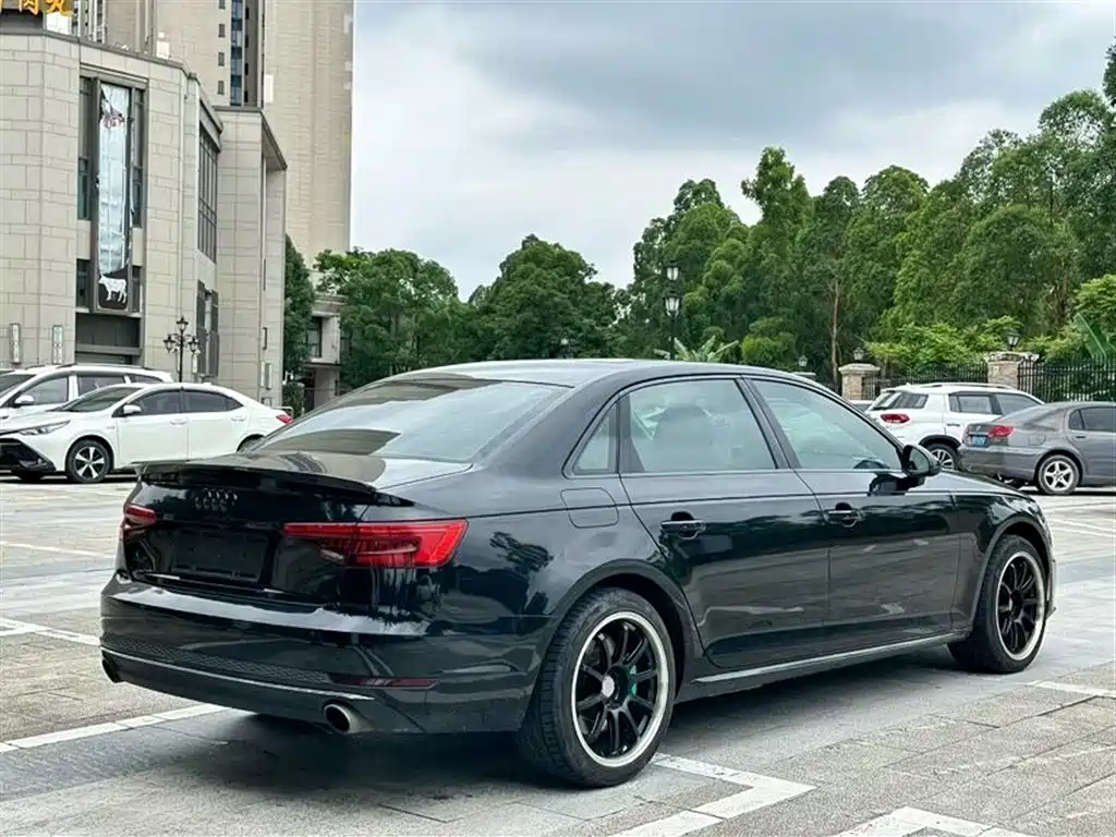 Audi A4L 2017 45 TFSI quattro Sport