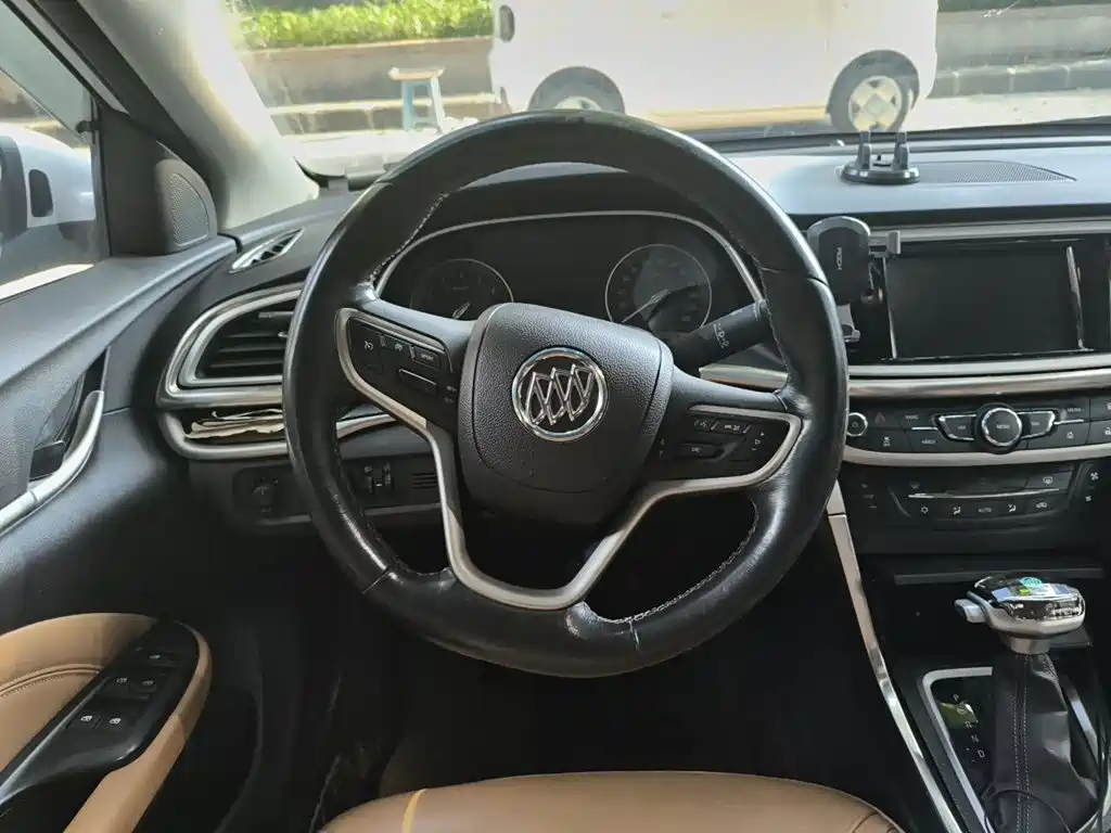 Buick Excelle — миниатюра 6