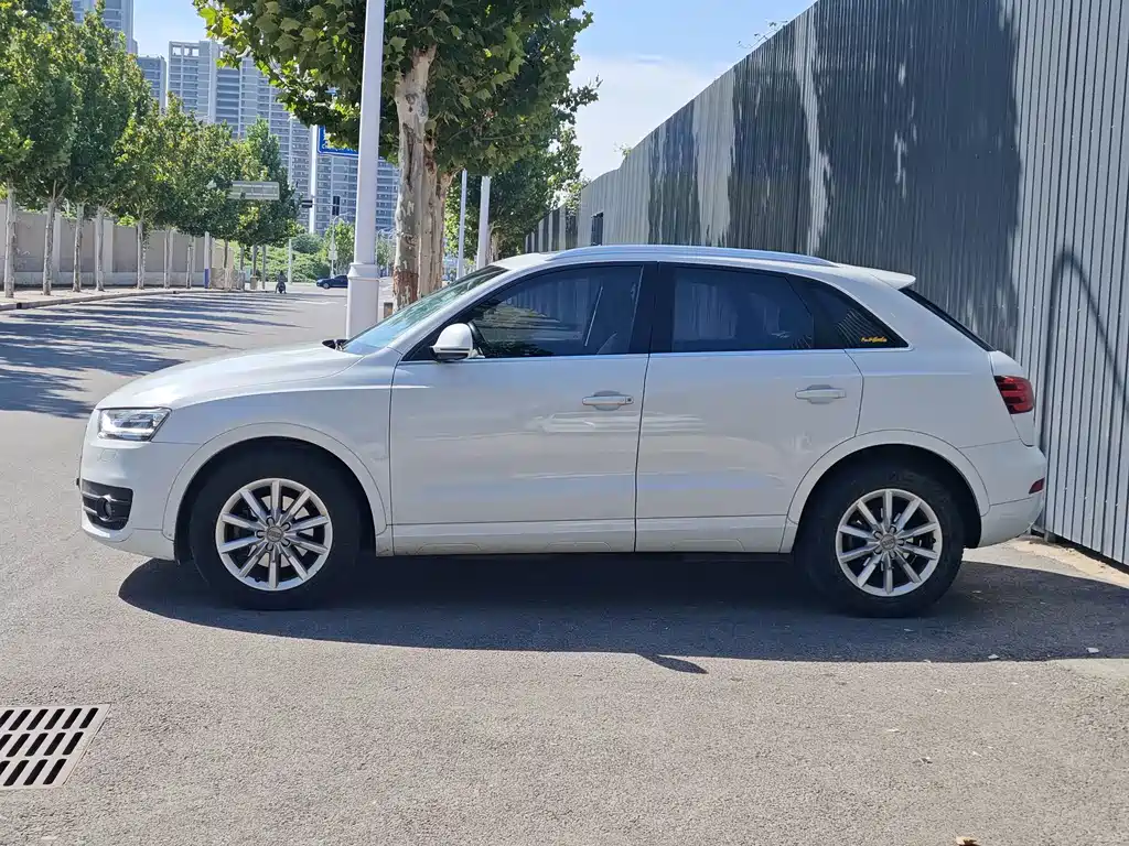 Audi Q3 (Import) — миниатюра 5