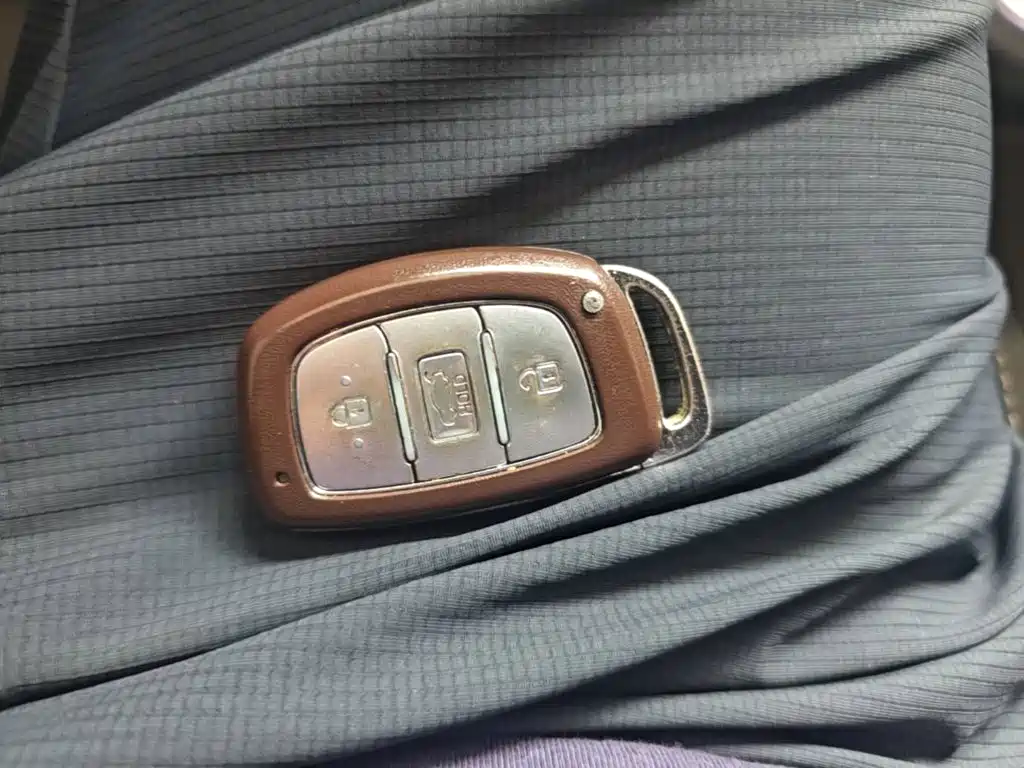 Hyundai Elantra — миниатюра 9