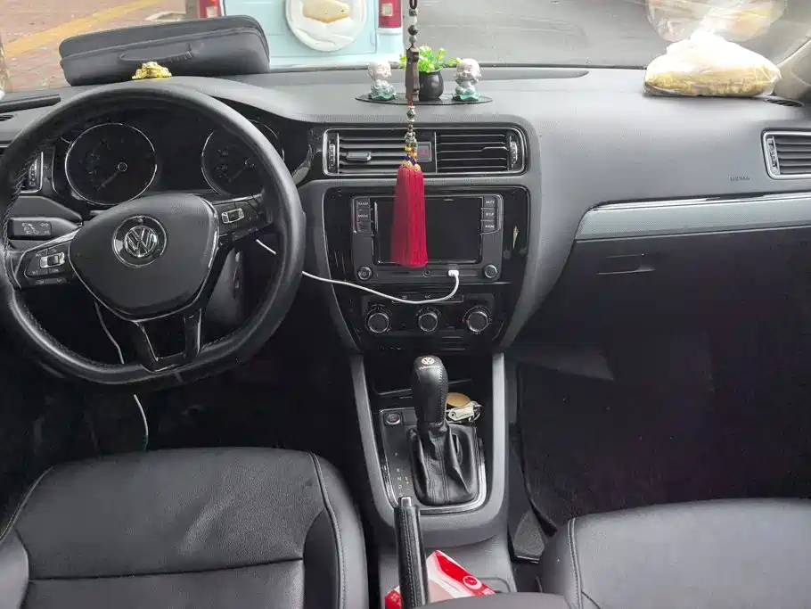 Volkswagen Sagitar — миниатюра 12