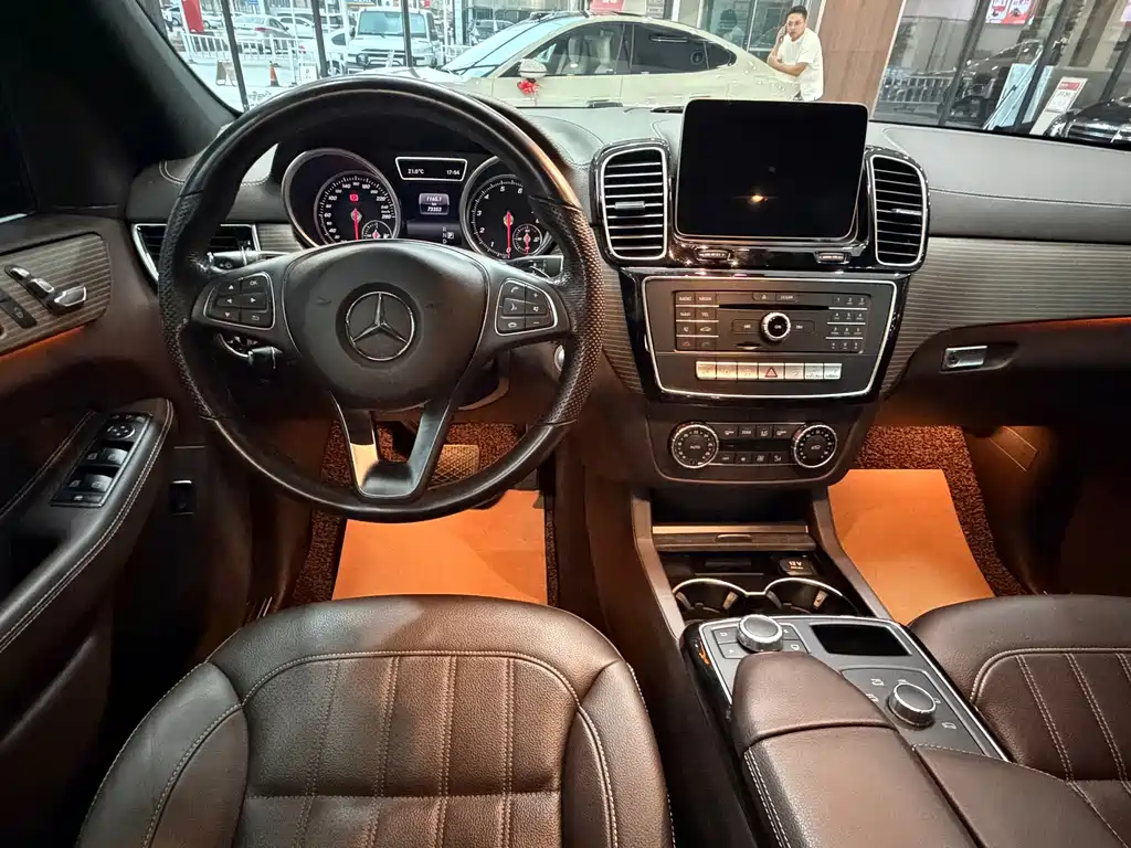 Mercedes-Benz GLE (Import) — миниатюра 15