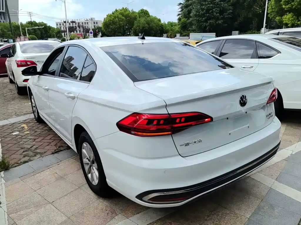 Volkswagen Bora — миниатюра 5