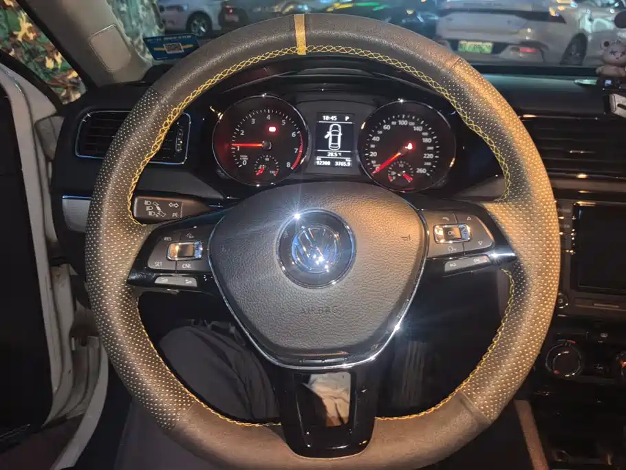 Volkswagen Sagitar — миниатюра 15