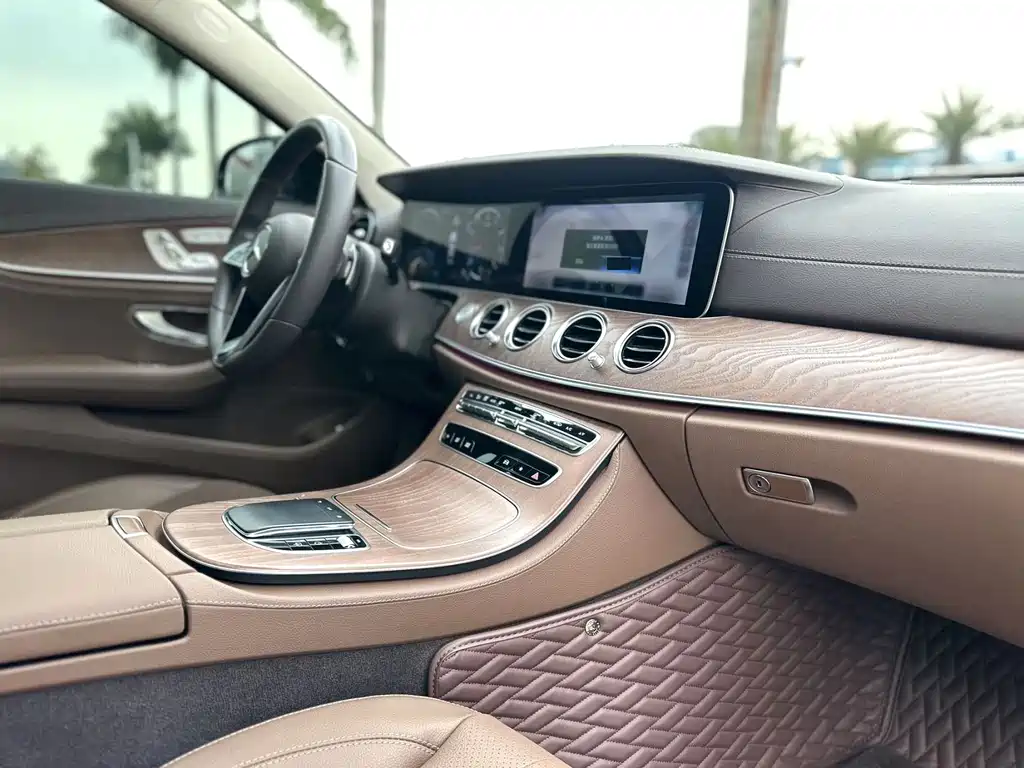 Mercedes-Benz E-Class E 2023 E 300 L Luxury