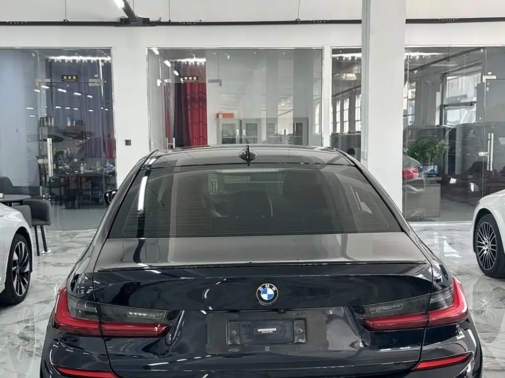 BMW 3 Series — миниатюра 6