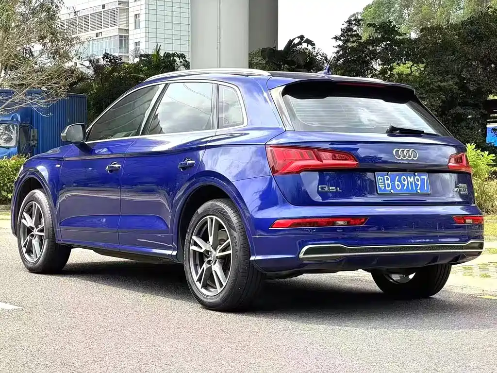 Audi Q5L 2018 40 TFSI Fashion VI