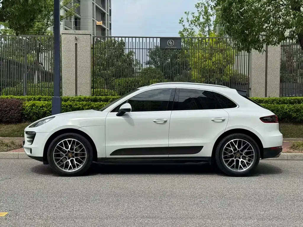 Porsche Macan 2014 Macan S 3.0T