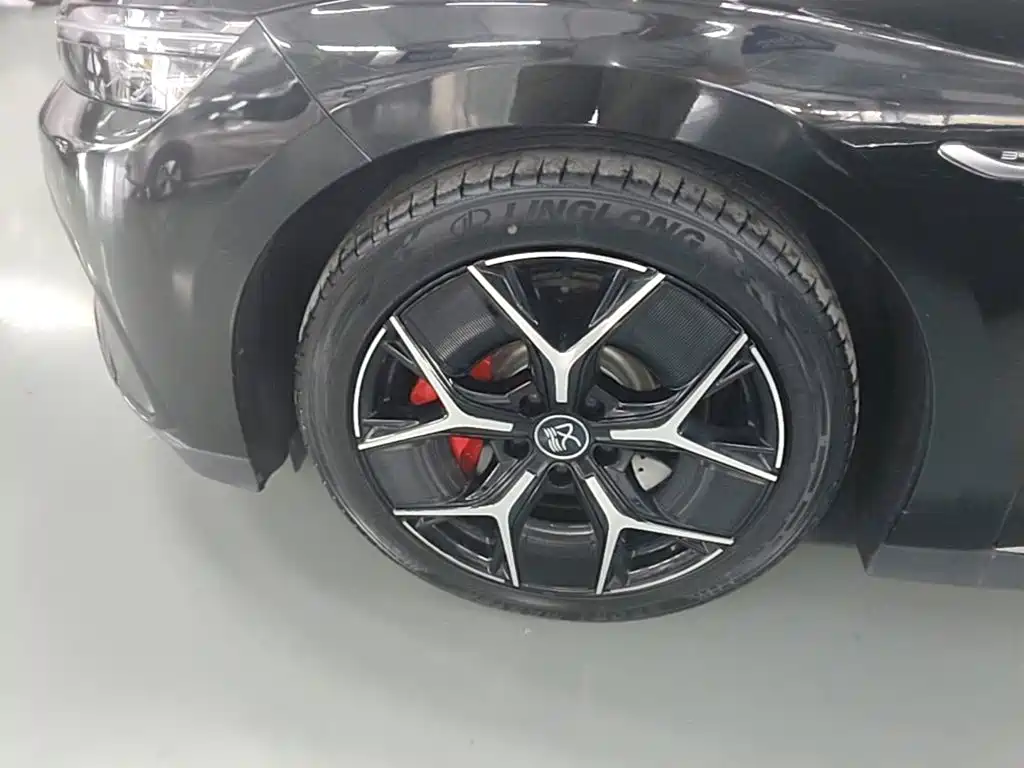 BYD Han — миниатюра 23