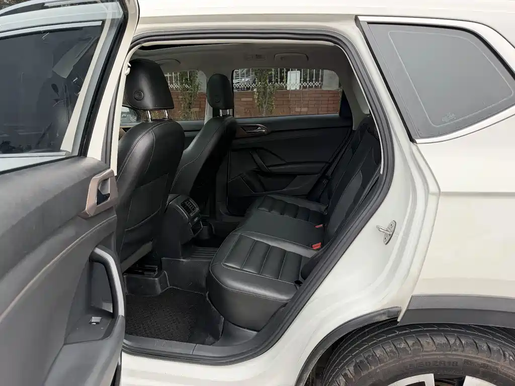 Volkswagen Tharu — миниатюра 7